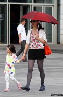 妈妈的交叉丝袜,穿越时光的交叉丝袜